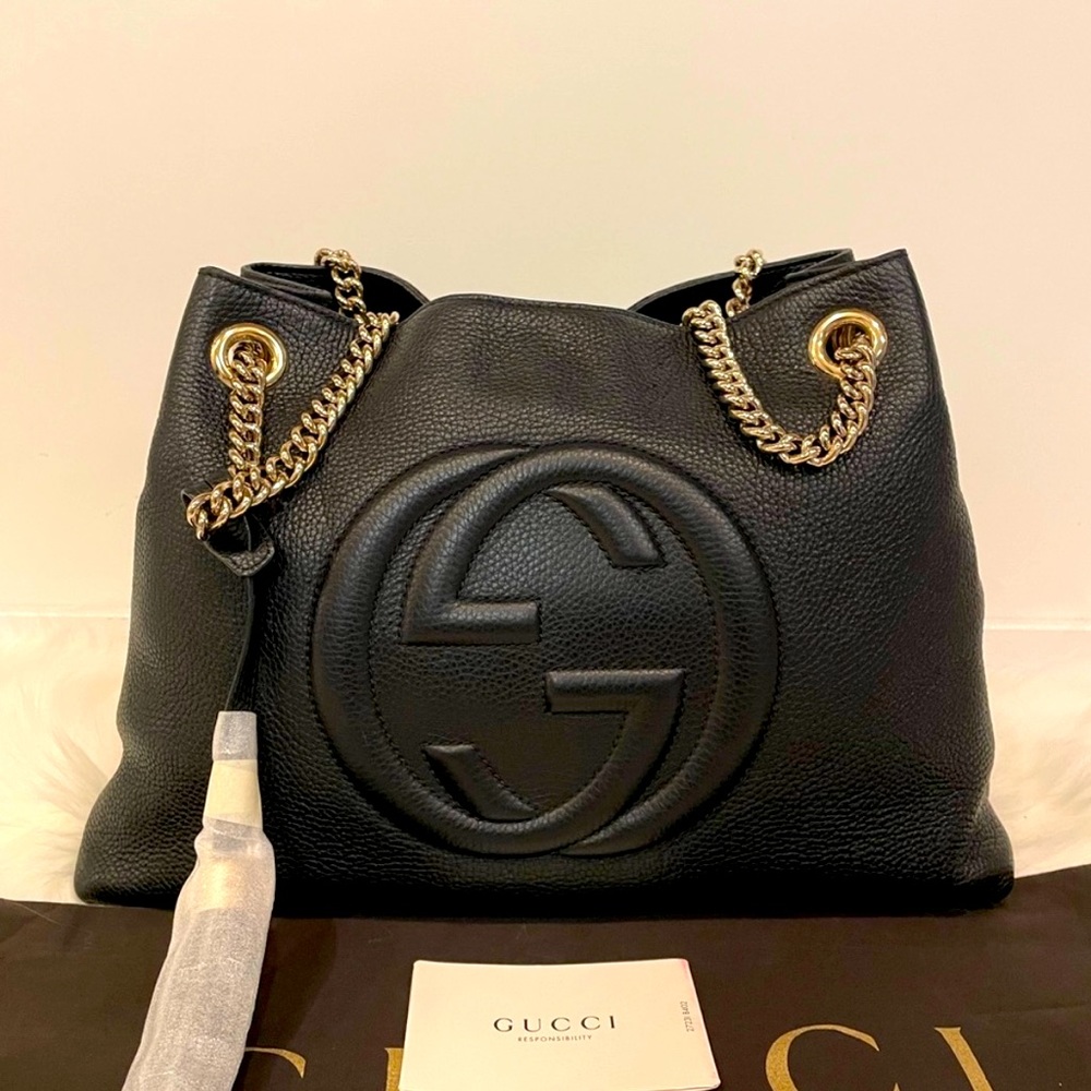 GUCCI 536196 Black Pebbled Leather Soho Chain Tote Bag